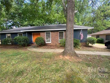 5926 Mcnair Road sold home in Woodburn, Charlotte, NC