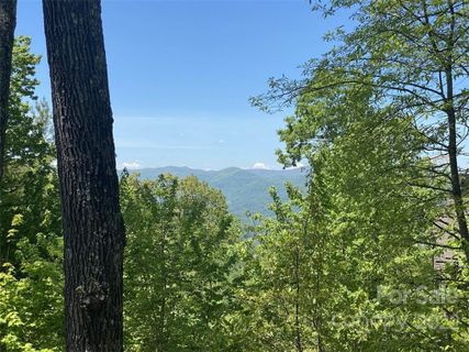 10 Stoney Falls Loop 4-104