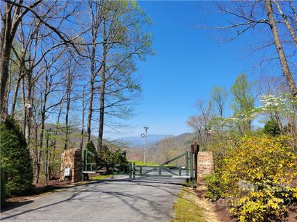 000 Rainbow Trout Road 1 sold home in Mountain Brook Estates, Spruce Pine, NC