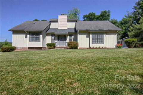 205 Sean Way sold home in Sherman Estates, Hendersonville, NC