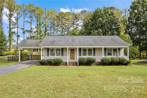 2943 Wendover Road sold home in Springdale, Concord, NC