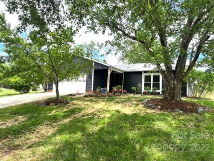 8306 Woodgate Lane