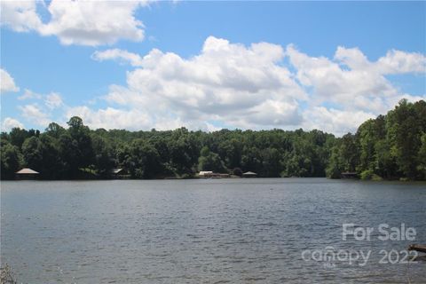 5753 Lake Pointe Drive 10 sold home in Waterfront Harbor, Granite Falls, NC