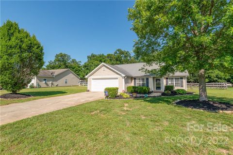 409 Funderburk Road sold home in Timber Hills, Wingate, NC