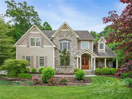 524 Pinchot Drive