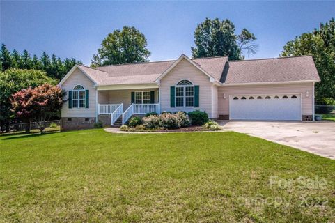 4504 Briarcreek Road sold home in Quail Creek, Maiden, NC