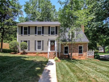 5019 Crooked Oak Lane
