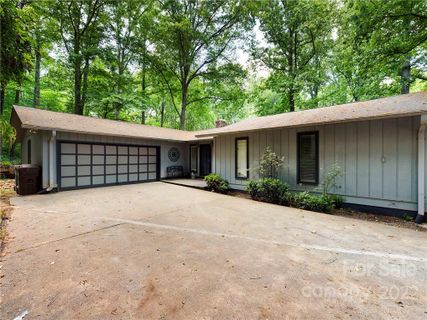 1457 Hardwood Circle