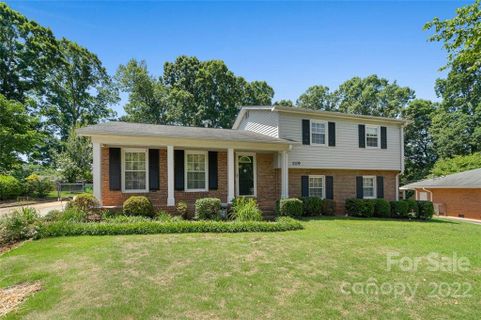 1119 Fox Run Drive