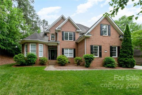 8032 Turnberry Lane sold home in Cowans Ford Park, Stanley, NC