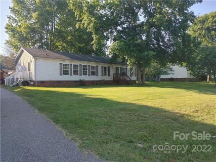 104 Grand Acres Drive sold home in Grand Acres, Maiden, NC