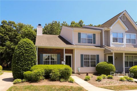 11127 Whitlock Crossing Court sold home in Roxborough, Charlotte, NC