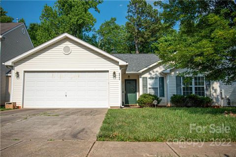 6840 Parkers Crossing Drive sold home in Parkers Crossing, Charlotte, NC