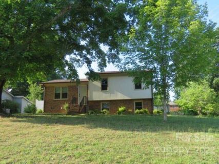 1410 Briarcliff Road sold home in Wesson Heights, Shelby, NC
