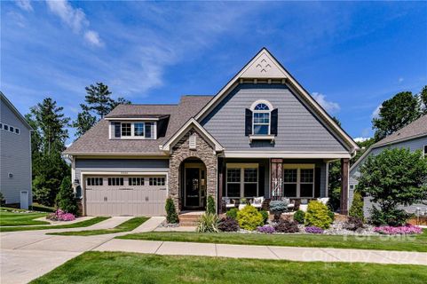 18002 Culross Lane sold home in Harpers Pointe, Charlotte, NC