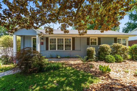 1321 Dresden Drive