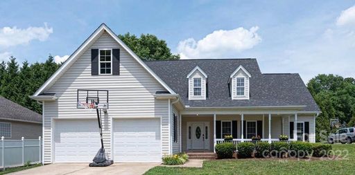 2818 24th Street Drive