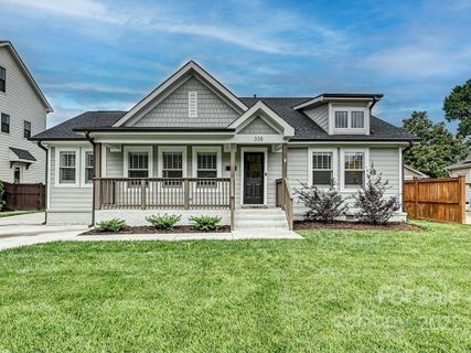 338 Melbourne Court