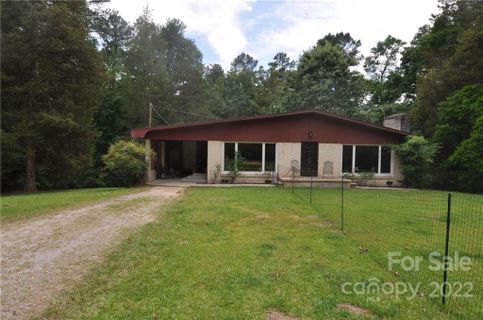 1239 Carlisle White Road sold home in Mountain Lakes, Chester, SC