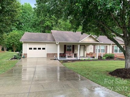 241 Eastwood Village Drive 11-A PH 9 sold home in Eastwood Village, Bostic, NC