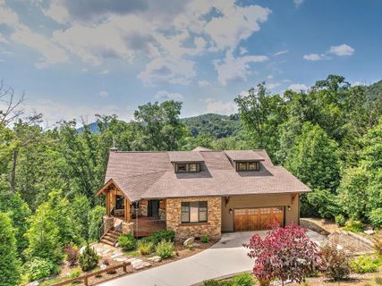 50 Courseview Drive
