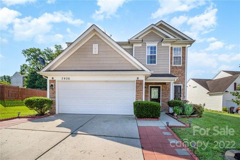 7926 Mossycup Drive sold home in Charlotte House, Charlotte, NC
