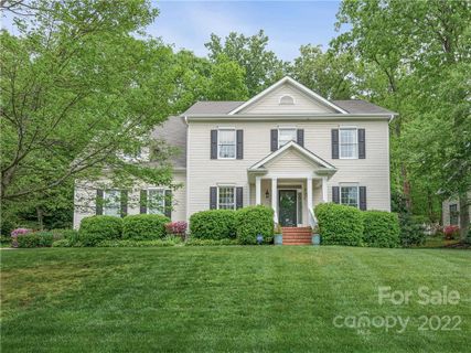 921 Woodvine Road