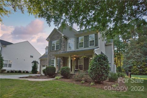2509 Holly Oak Lane