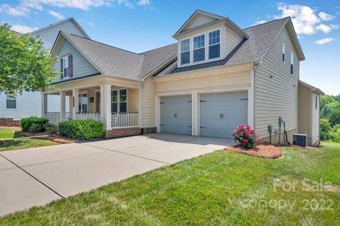 14817 Country Lake Drive