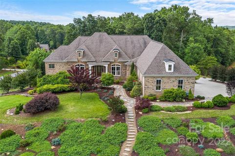 107 Huntcliff Drive
