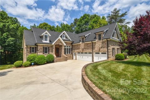 188 Honeysuckle Creek Loop sold home in Honeysuckle Creek, Mooresville, NC