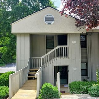 602 Abbey Circle F2