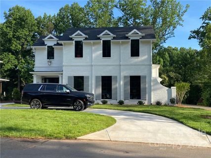 227 Hunter Lane