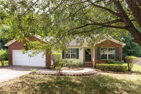 8507 Farnsworth Lane
