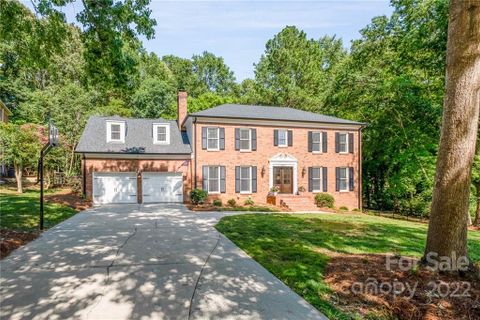 2425 Hopecrest Drive