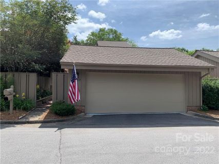 4902 Torrey Pines Court