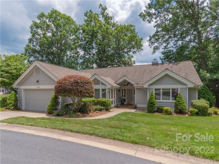 130 Oakcrest Lane sold home in The Overlook At Laurel Ridge, Waynesville, NC