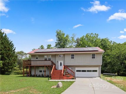 14 Spring Lake Drive sold home in Spring Lake, Fletcher, NC