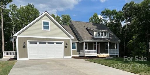 300 Country Drive sold home in Valley View, Mars Hill, NC