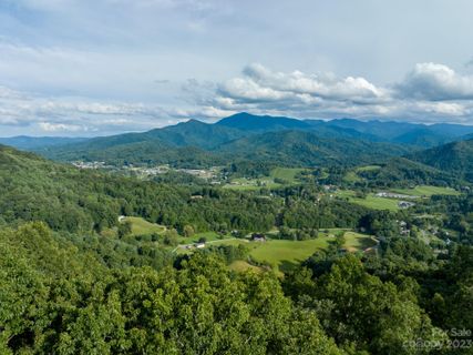Lots 27 28 Majestic Mountain Estates sold home in Majestic Mountains Estates, Burnsville, NC