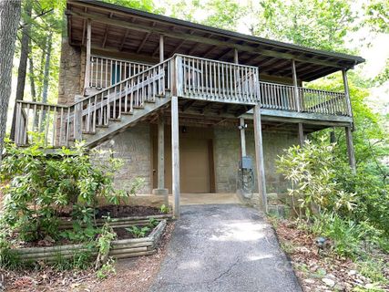 99 Country Cottage Lane sold home in Springdale Country Club, Canton, NC