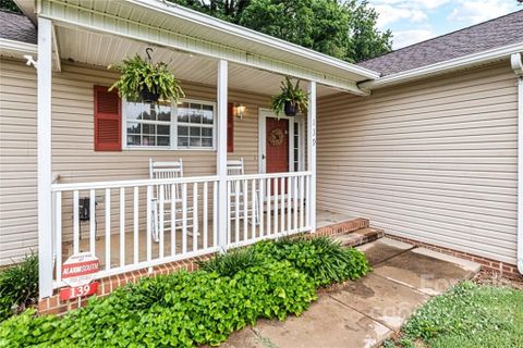 139 Gilead Lane sold home in Bethany Trace, Statesville, NC