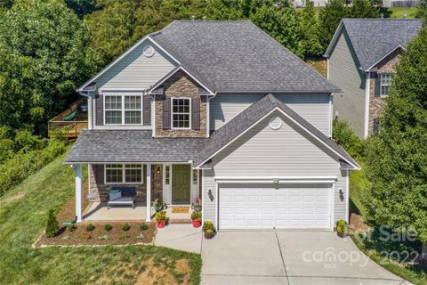 17 Stonebury Drive