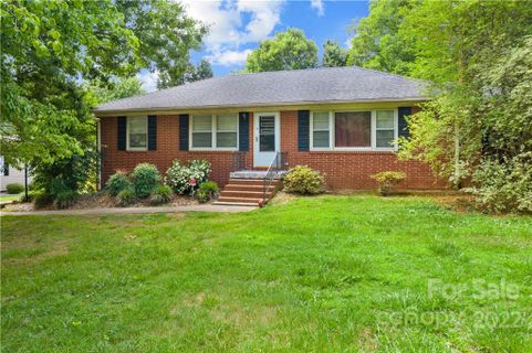 1307 Forestdale Drive