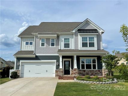 1024 Pebble Brook Circle