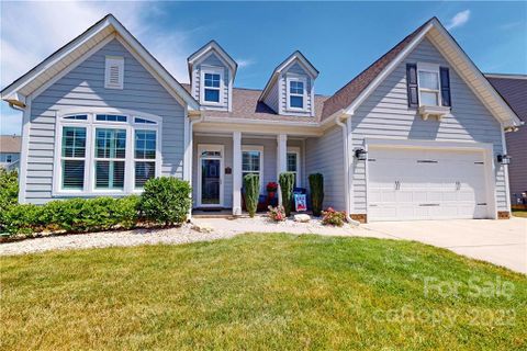 1840 Painted Horse Drive