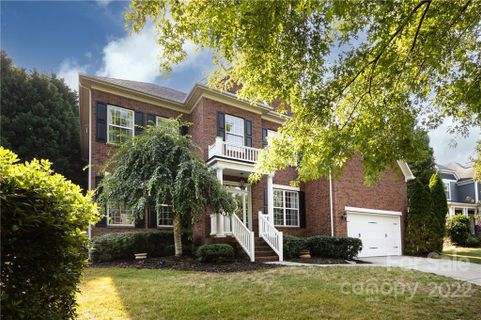 2110 Woodbend Trail