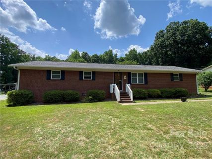 3217 Jonesberry Road sold home in Elburta Downs, Matthews, NC