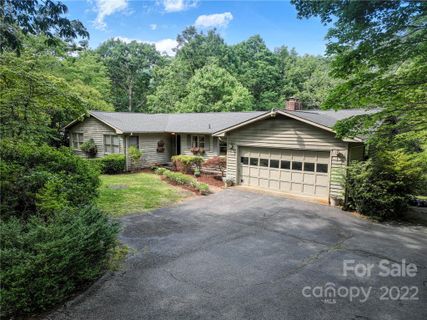 707 Dogwood Trail