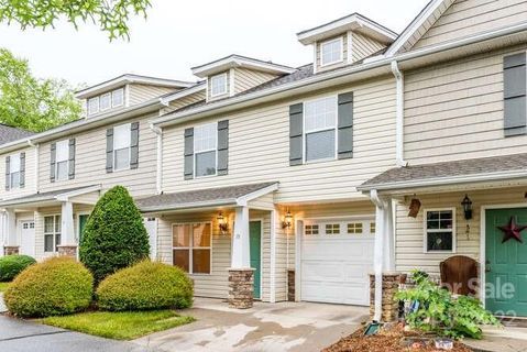 19 Singleton Lane sold home in Townes at Bagwell Mill, Fletcher, NC